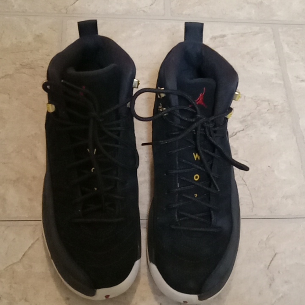 Nike Air Jordan's Black and Gold Size 7Y